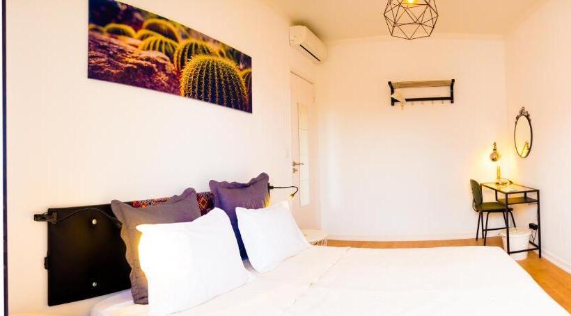 پانسیون Alagoa Terrace Guesthouse