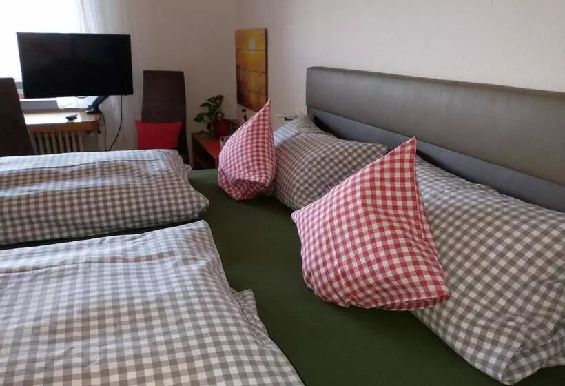ペンション Ferienhaus Keller
