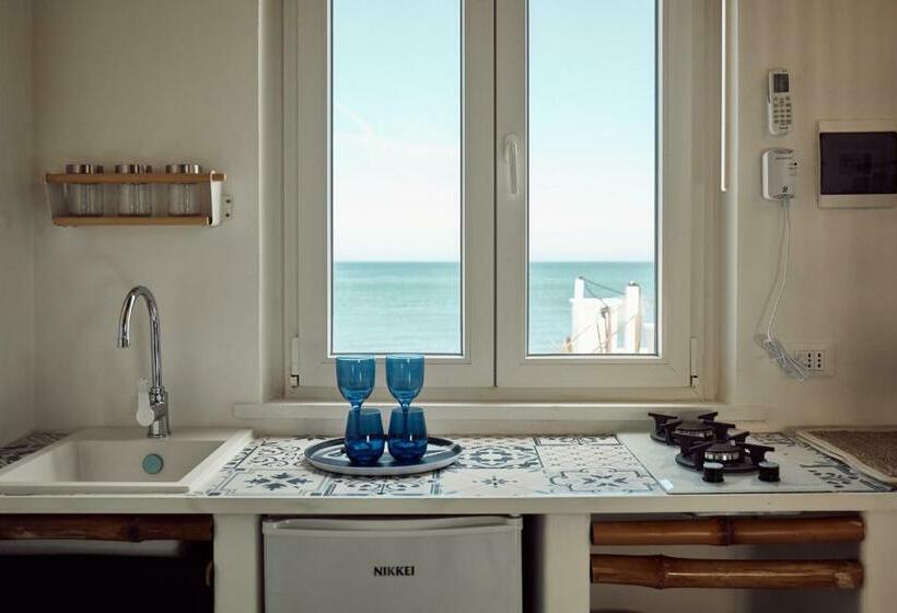 پانسیون Sea View Life