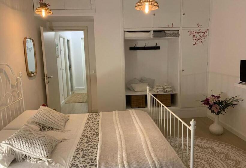 پانسیون Sea View Life