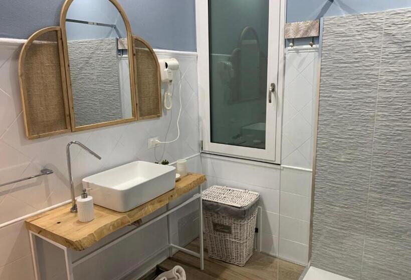 پانسیون Sea View Life