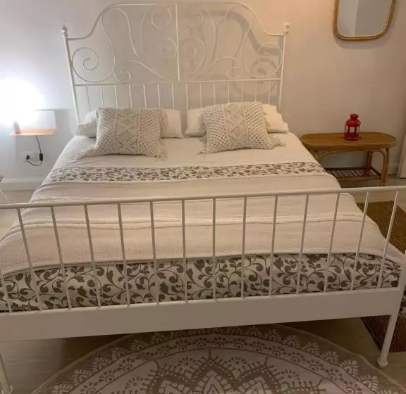 Majatalo Sea View Life