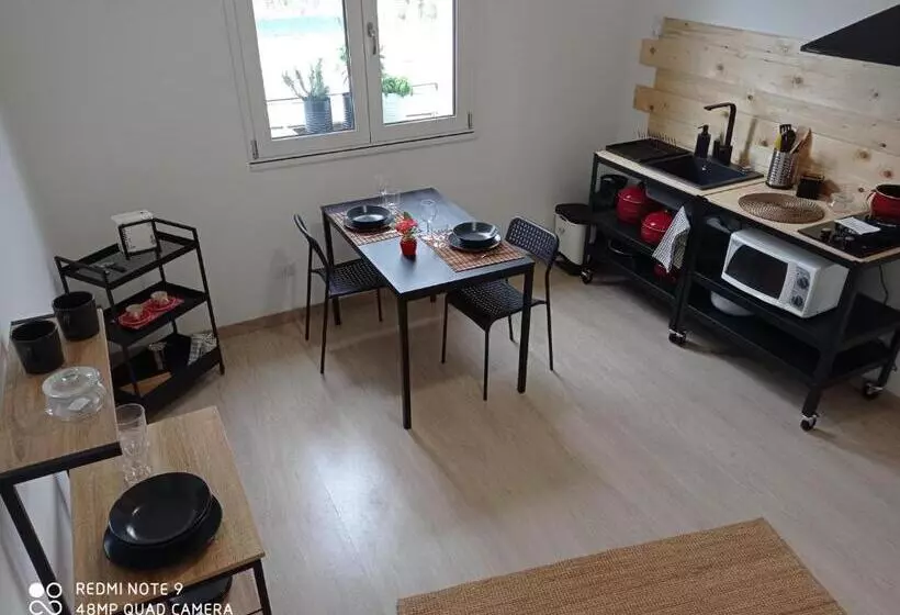 Majatalo Sea View Life