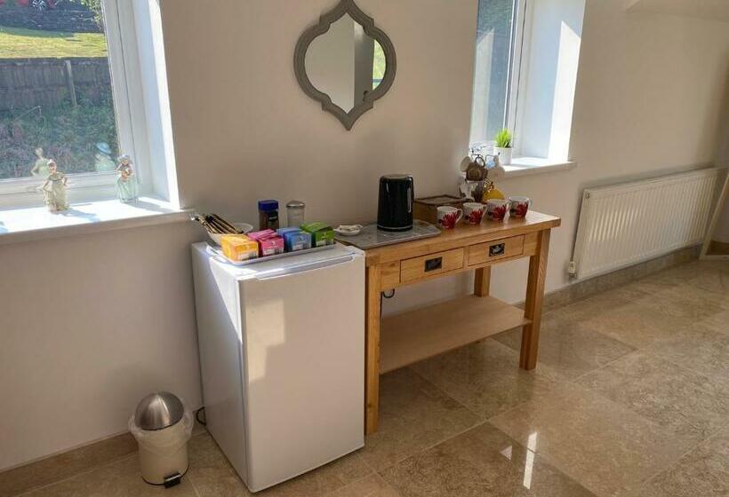 مبيت وإفطار Rowan House Bed Breakfast Main House & Self Contained Self Catering Apartment