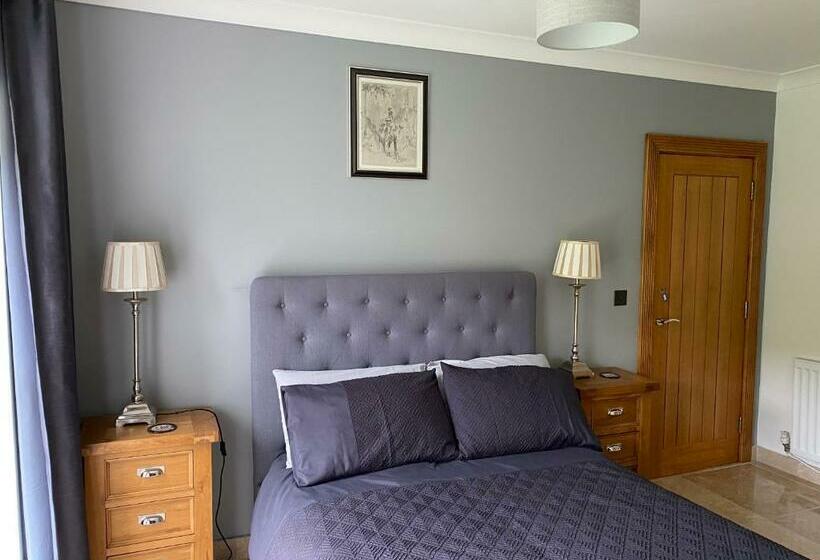 مبيت وإفطار Rowan House Bed Breakfast Main House & Self Contained Self Catering Apartment