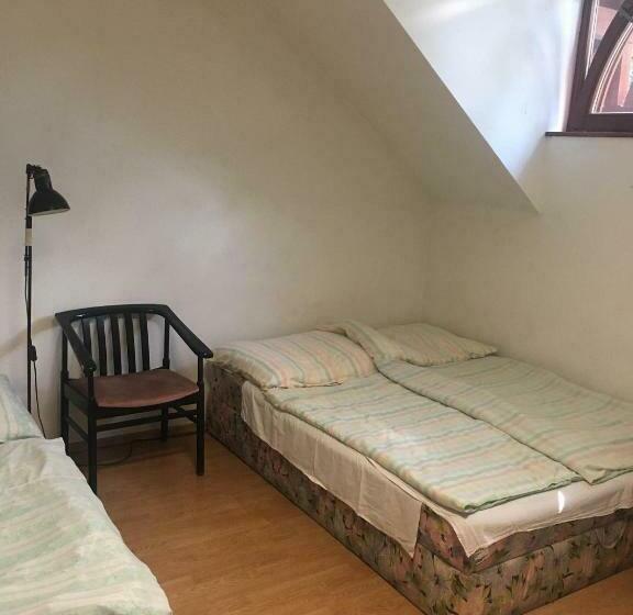 호스텔 Göncölház