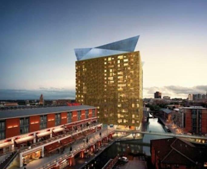 צימר City Bed With View