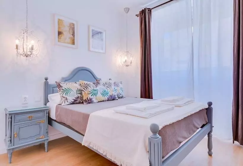 تختخواب و صبحانه Groundfloor