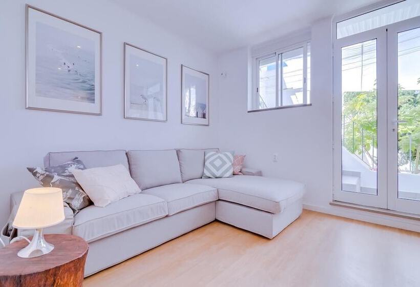 تختخواب و صبحانه Groundfloor