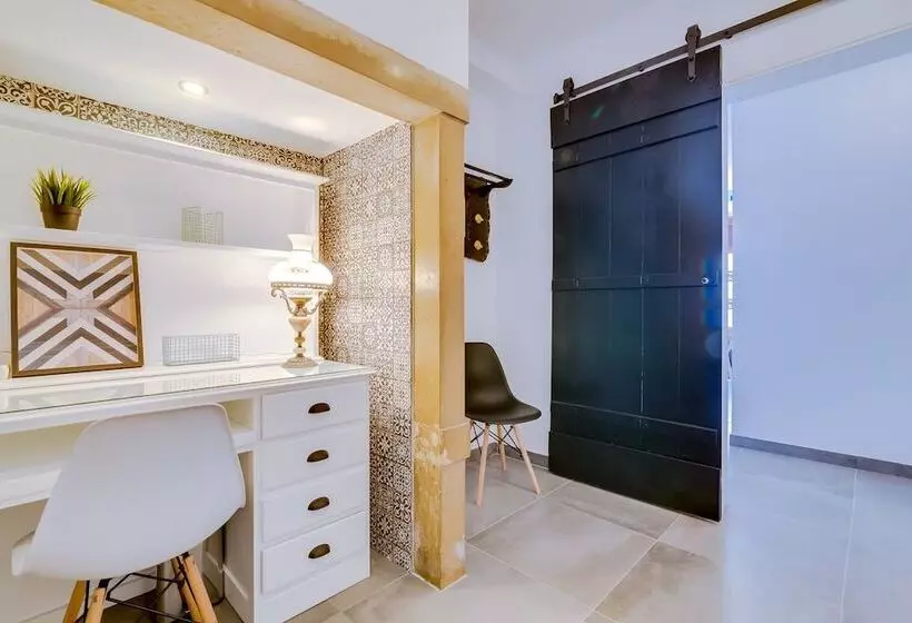 تختخواب و صبحانه Groundfloor