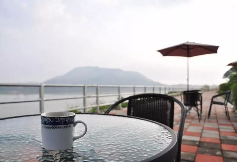 Hotelli Aenguy Sabey Chiangkhan Homestay