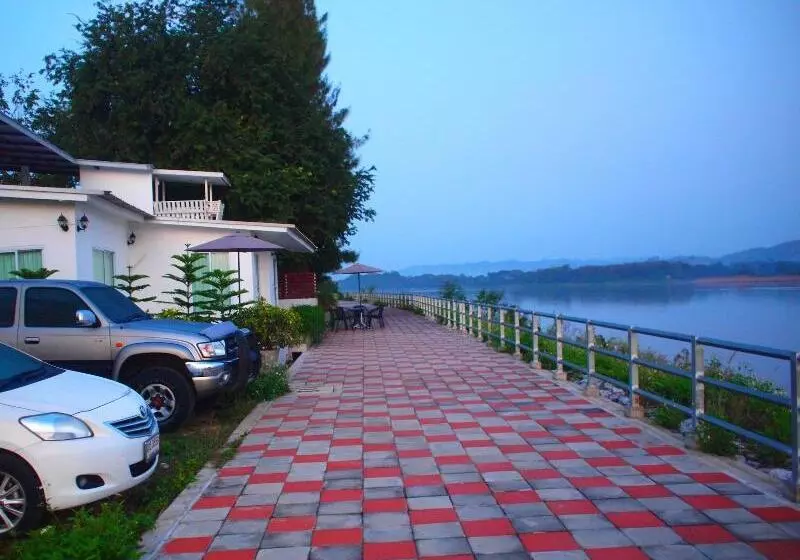 Hotelli Aenguy Sabey Chiangkhan Homestay