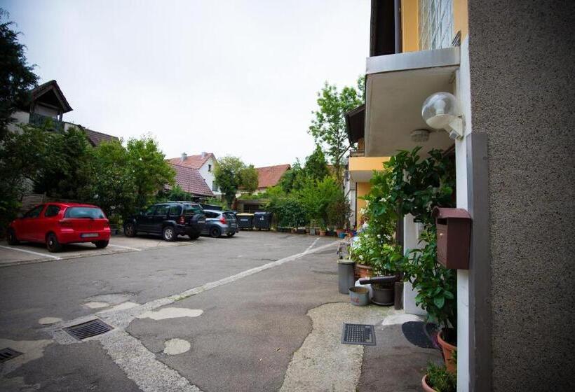 Отель Fantastic