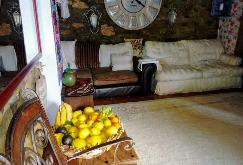 بنسيون Casa Do Trapo