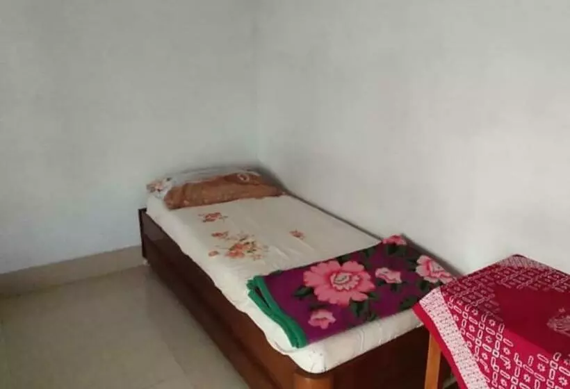 ペンション Wahyu Utomo Syariah