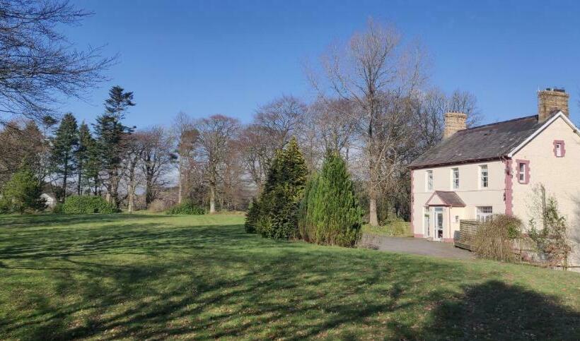 مبيت وإفطار Glan Brennig