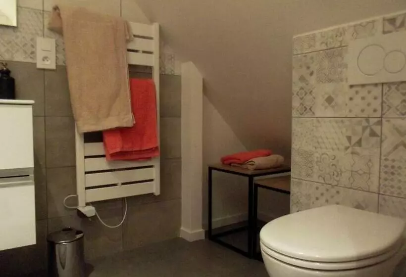 Aamiaismajoitus (B&B) L Escapade Lochoise