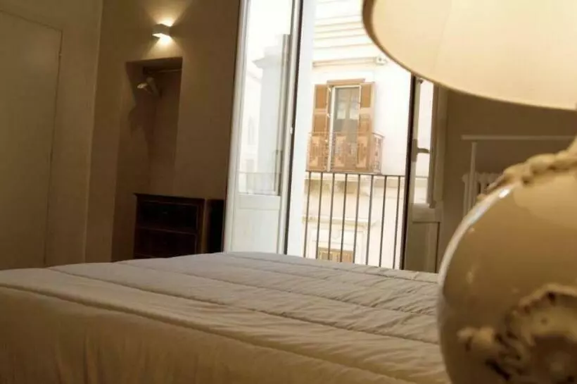 ベッドアンドブレックファースト La Maison Barbin