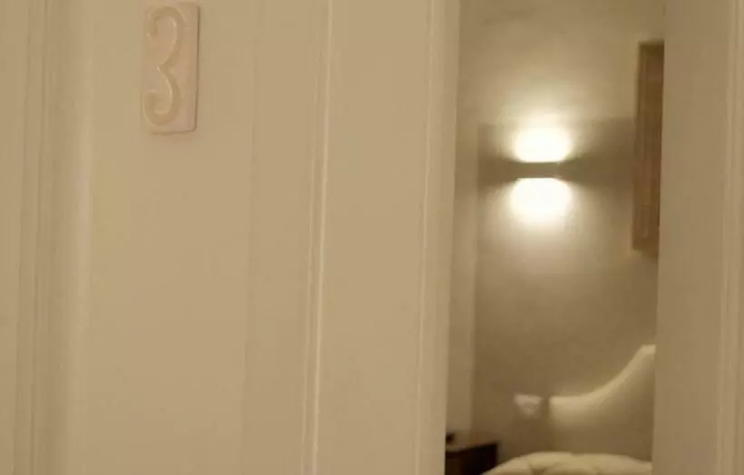 ベッドアンドブレックファースト La Maison Barbin