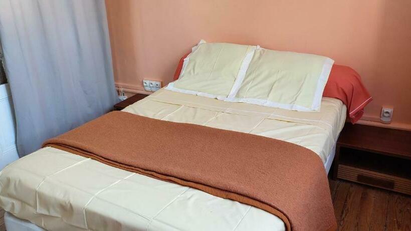 تختخواب و صبحانه Les Terrasses D Angoulême