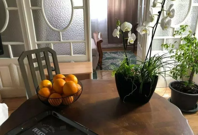 تختخواب و صبحانه Les Terrasses D Angoulême
