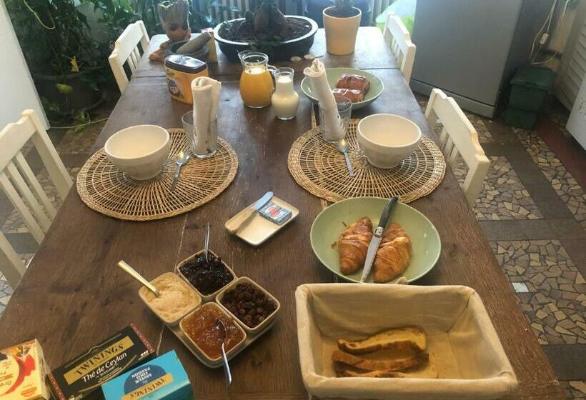 تختخواب و صبحانه Les Terrasses D Angoulême