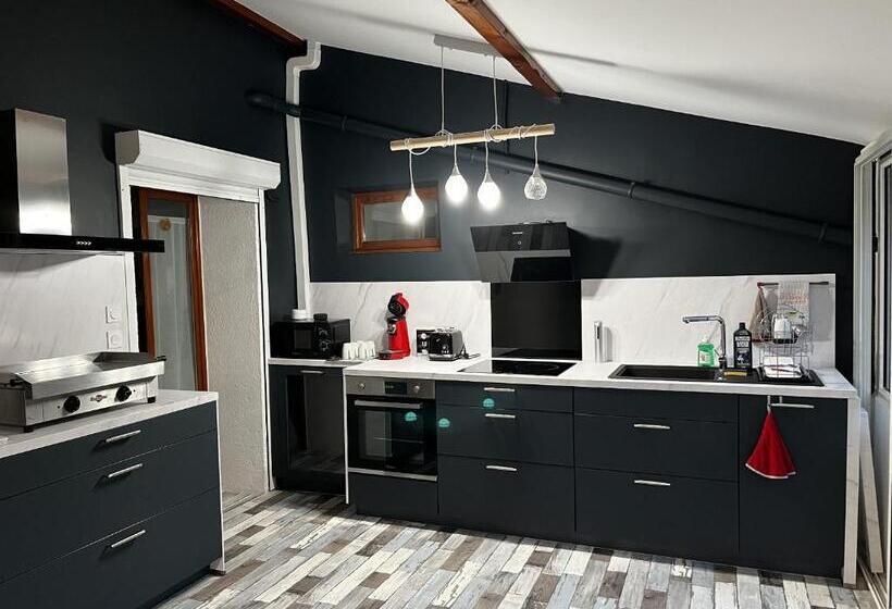 Bed and Breakfast Maison Piscine Et Jacuzzi