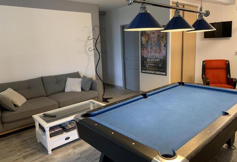 Bed and Breakfast Maison Piscine Et Jacuzzi