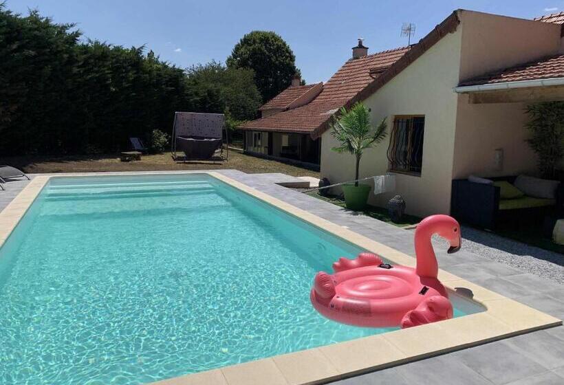 Bed and Breakfast Maison Piscine Et Jacuzzi
