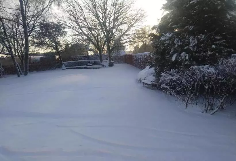 ベッドアンドブレックファースト Petites Tailles   Chambre D Hôtes