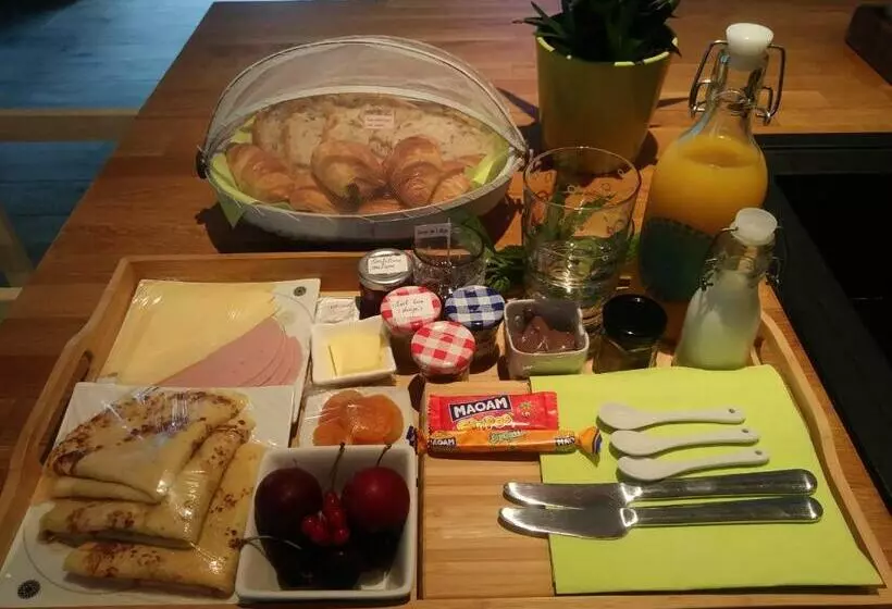 ベッドアンドブレックファースト Petites Tailles   Chambre D Hôtes