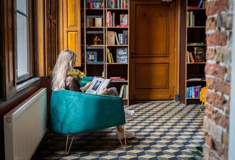 Boutique Hotel Lytel Blue