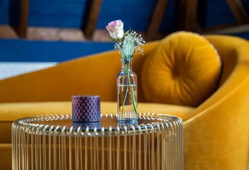 Boutique Hotel Lytel Blue