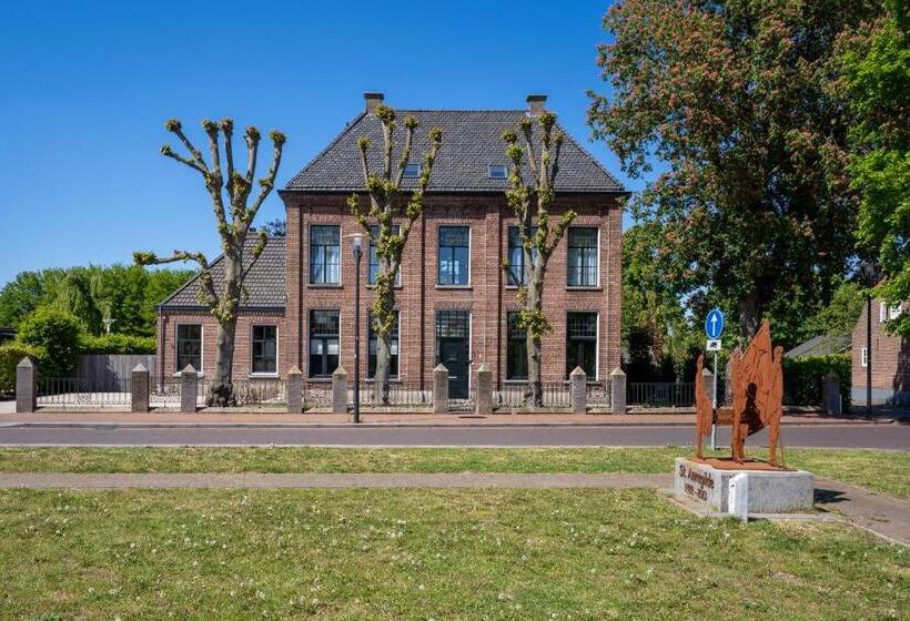 Boutique Hotel Lytel Blue