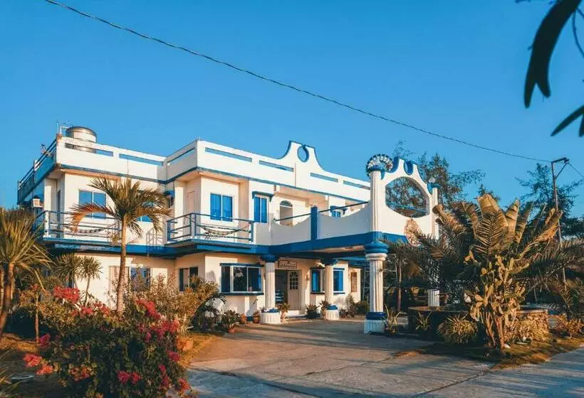 Club Monet Beachfront Resort By Cocotel
