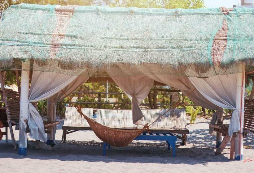 Club Monet Beachfront Resort By Cocotel