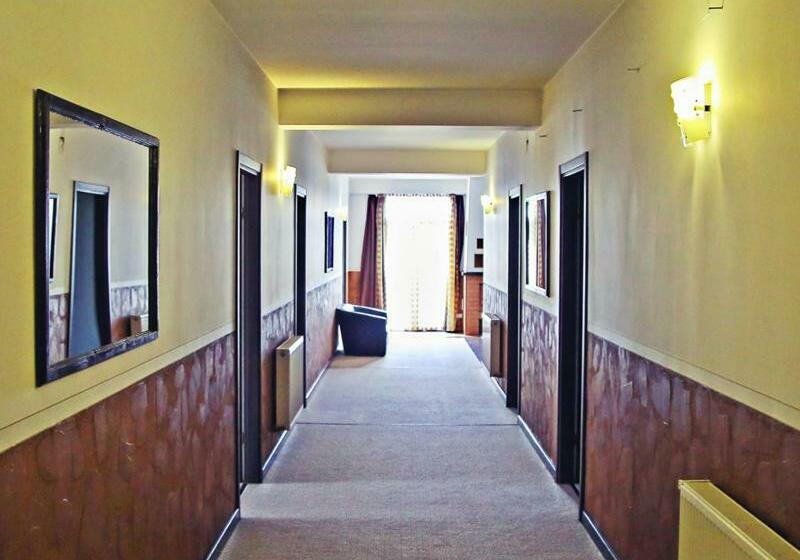 پانسیون Cazare Karmina