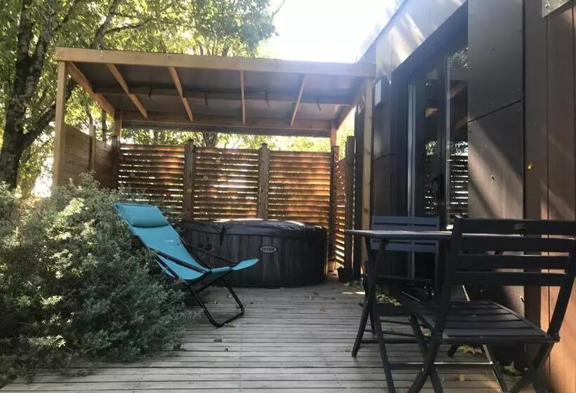 Majatalo Cottage Du Garlai