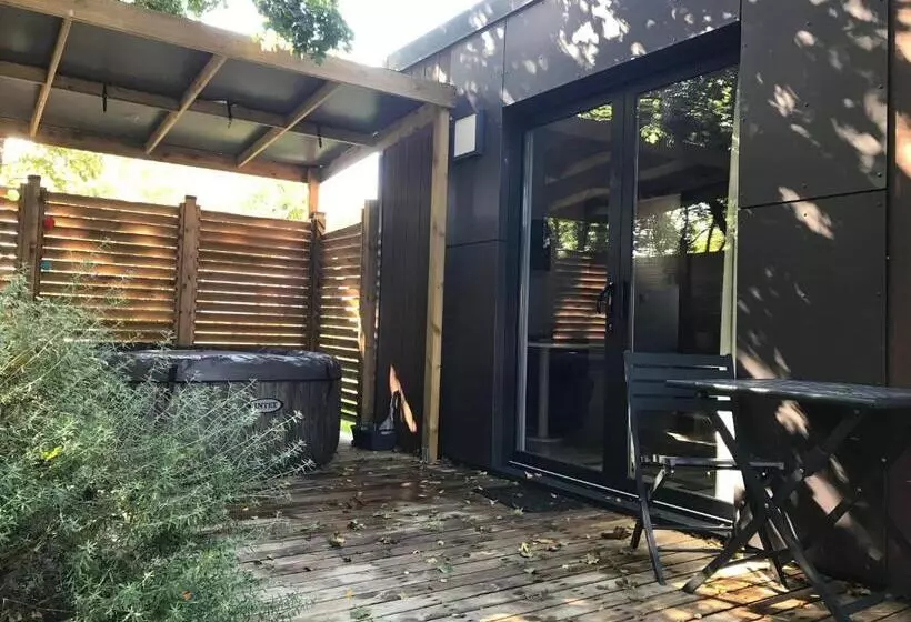 Majatalo Cottage Du Garlai