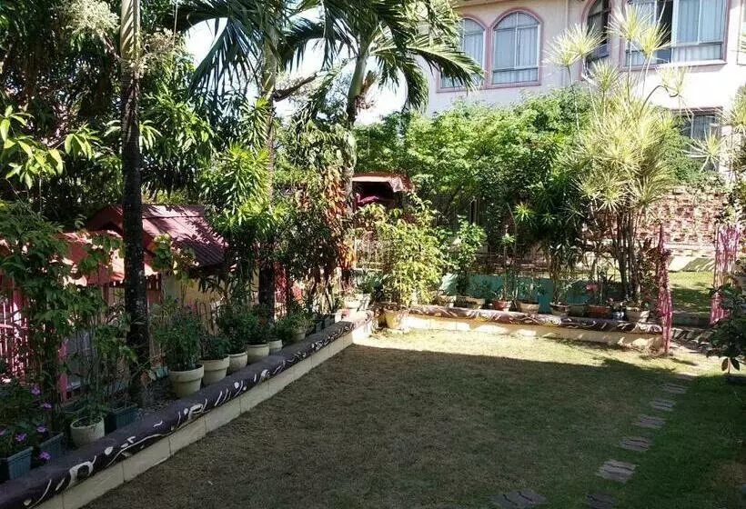 Majatalo Hundred Islands Guest House