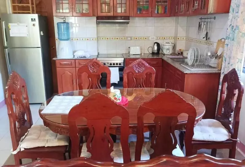 Majatalo Hundred Islands Guest House