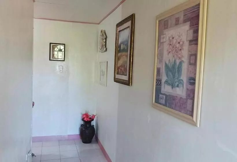 Majatalo Hundred Islands Guest House