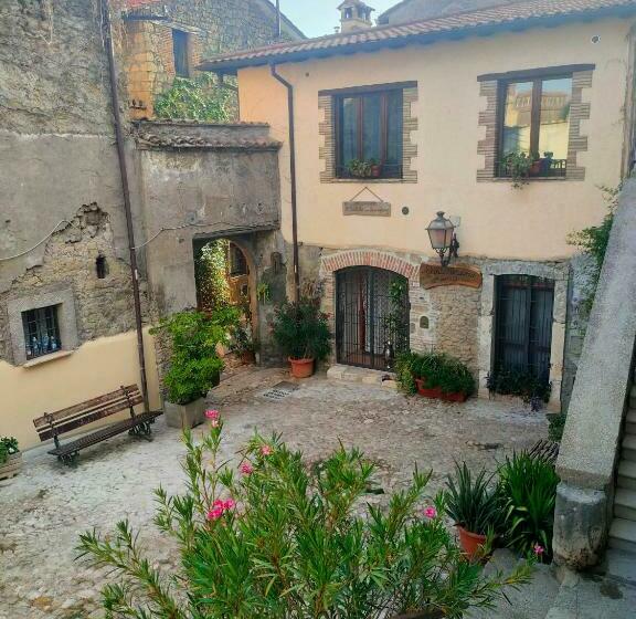 膳宿费 Il Cortile Del Castello