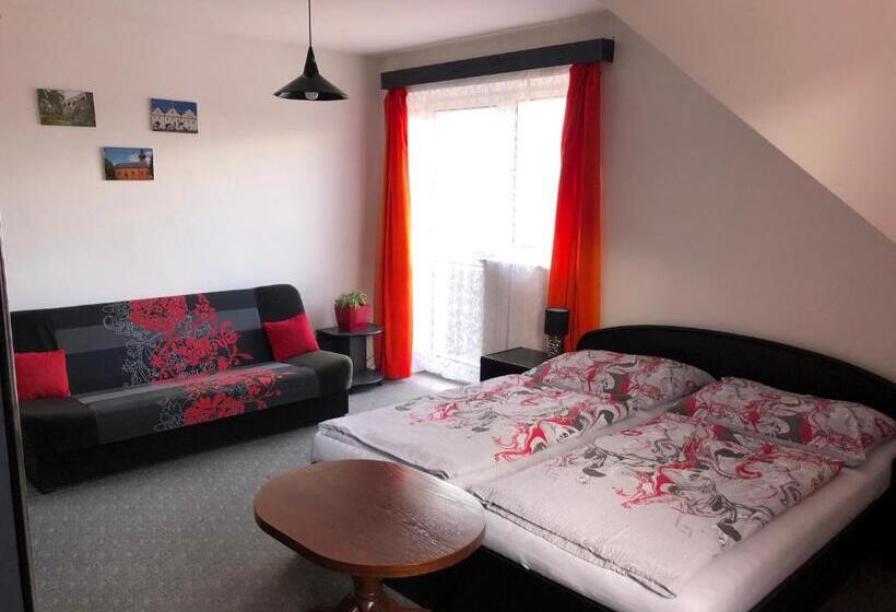 بنسيون Penzion Pod Hamižnou