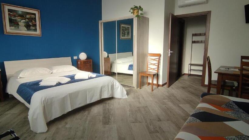 膳宿费 Sansirofiera Rooms