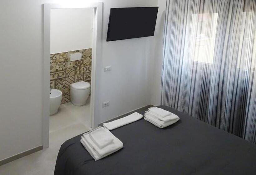 Pansiyon Smart Rooms Pistoia