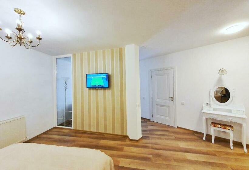 ペンション Tourist B&c