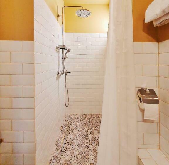 ペンション Tourist B&c