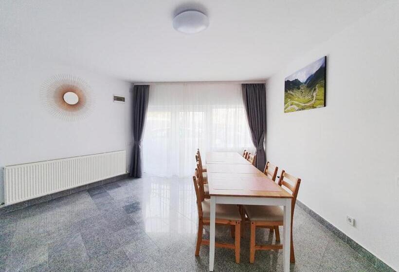 ペンション Tourist B&c