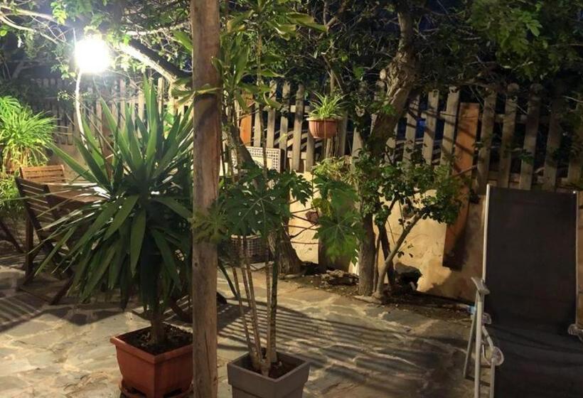 پانسیون Vereda De Las Camellas